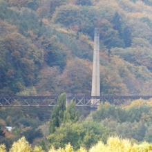 Pohled na hrobský viadukt od vodní nádrže Barbora, říjen 2015
