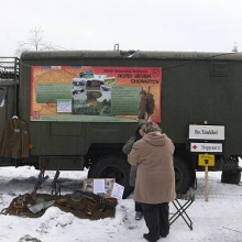 Vedle budovy nádraží byly vystaveny další exponáty Klubu vojenské historie NORD Sever Chomutov. 