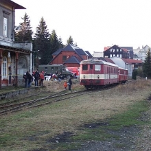 Po příchodu na moldavské nádraží účastníci měli možnost vidět historický zvláštní vlak, vypravený Českojiřetínským spolkem. 