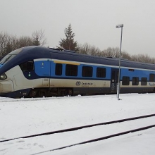Vlak po příjezdu na nádraží Moldava 